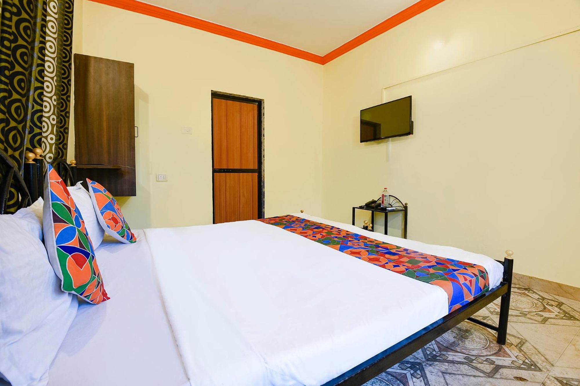 Fabhotel Joaquim Beachside Resort - Nr Tito'S Lane, Baga Beach Zewnętrze zdjęcie