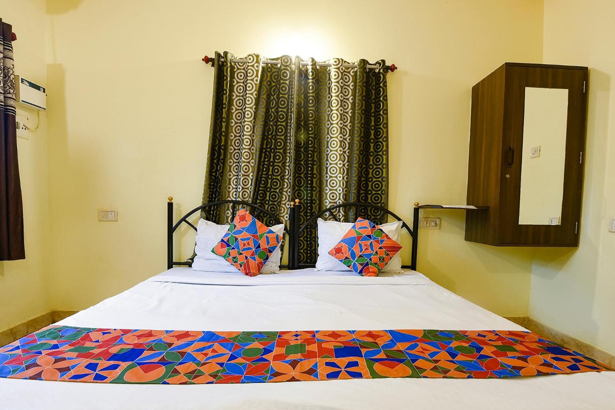 Fabhotel Joaquim Beachside Resort - Nr Tito'S Lane, Baga Beach Zewnętrze zdjęcie