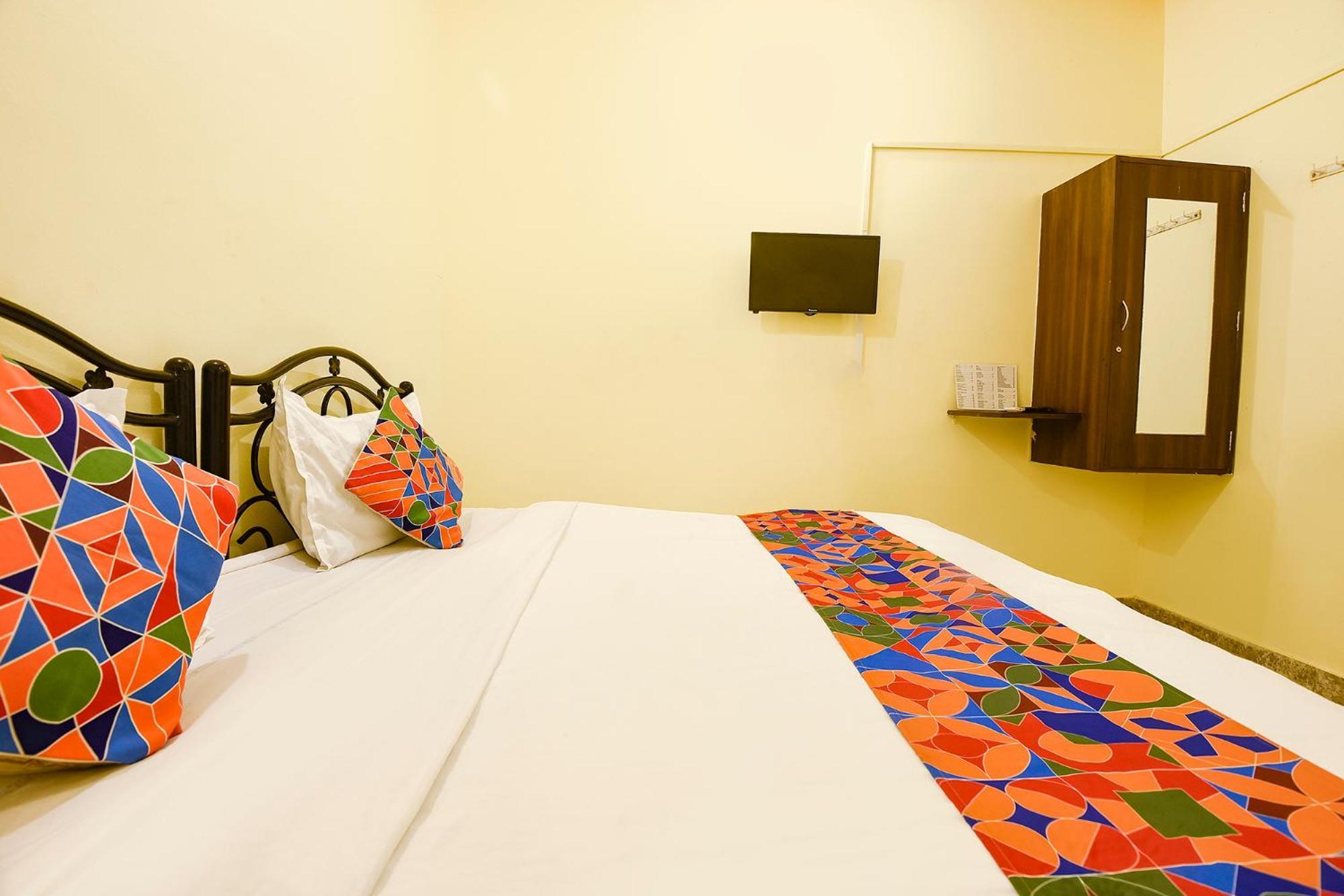 Fabhotel Joaquim Beachside Resort - Nr Tito'S Lane, Baga Beach Zewnętrze zdjęcie