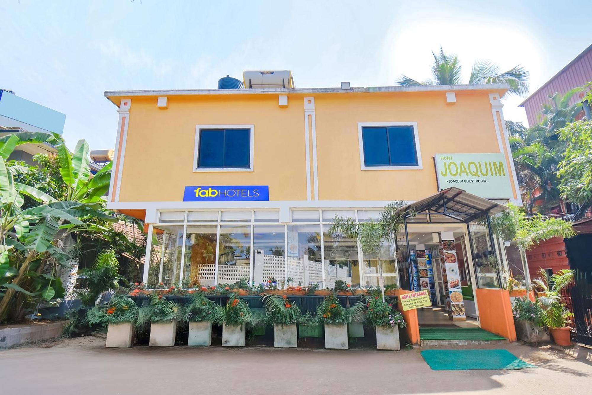 Fabhotel Joaquim Beachside Resort - Nr Tito'S Lane, Baga Beach Zewnętrze zdjęcie